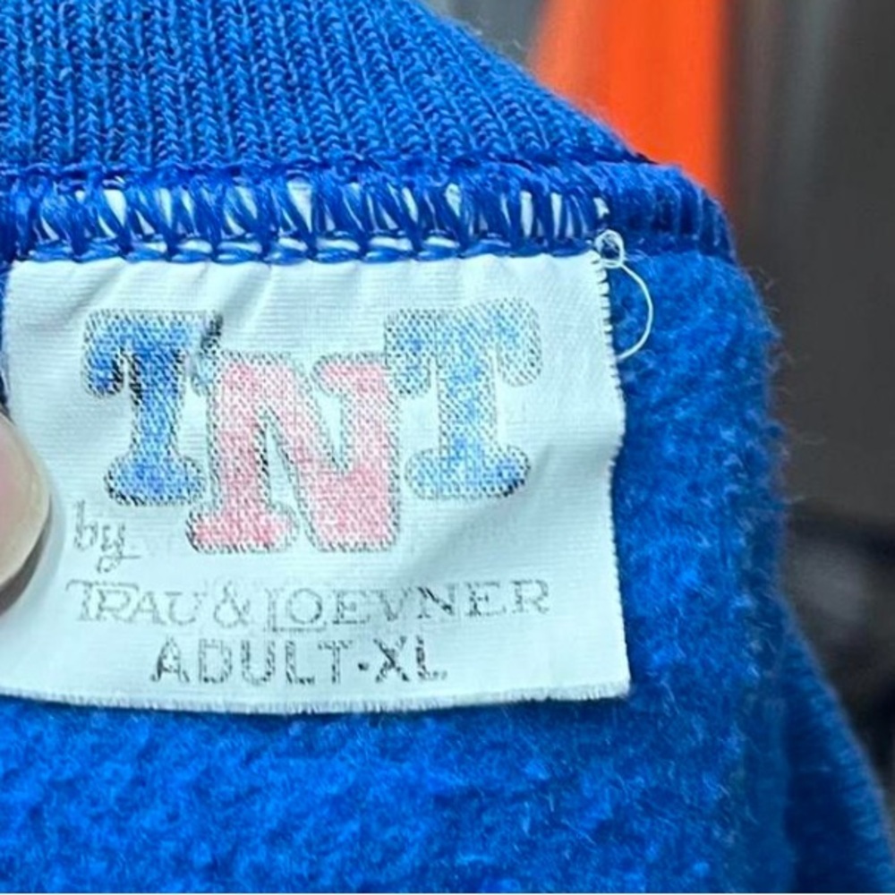 Vintage 80s Blue Graphic Men's Sweatshirt The Great Indoorsmen Winter Weather M - Picture 5 of 5